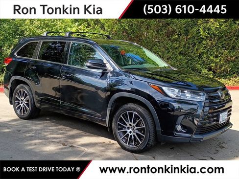 Used 2017 Toyota Highlander SE AWD/4WD image 1