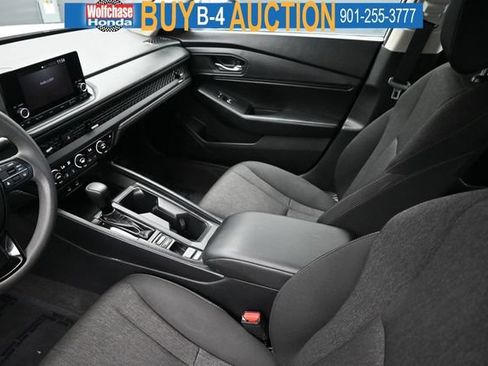 Used 2023 Honda Accord EX image 15