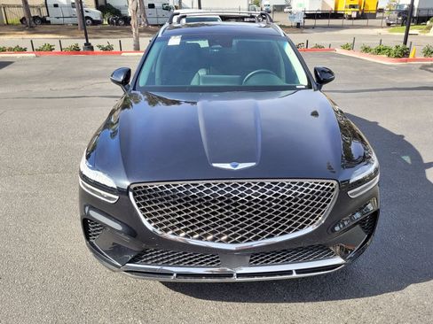 Used 2023 Genesis GV70 2.5T w/ Select Package image 2