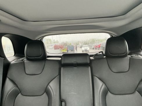 Used 2021 Jeep Cherokee Limited AWD/4WD image 9