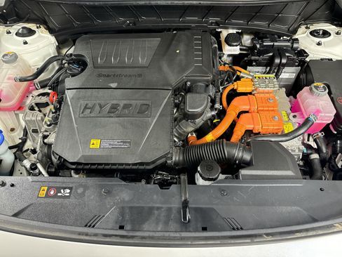 Used 2023 Kia Niro LX image 26