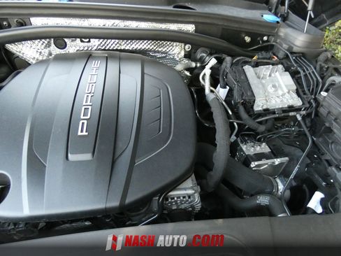 Used 2020 Porsche Macan AWD/4WD image 73