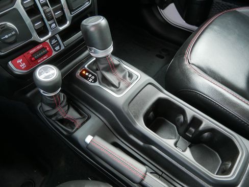 Used 2023 Jeep Gladiator Rubicon w/ LED Lighting Group image 28