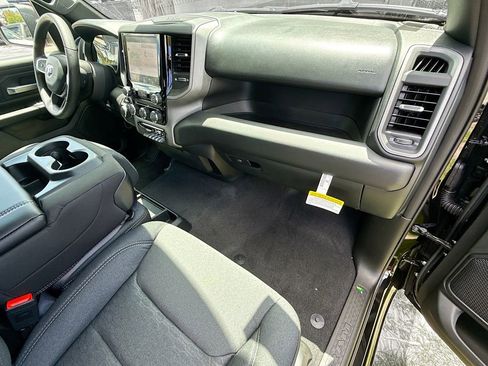 New 2026 RAM 1500 Express image 32