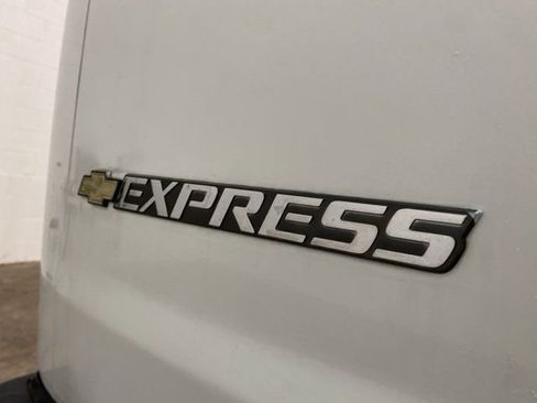 Used 2023 Chevrolet Express 2500 w/ Driver Convenience Package image 67