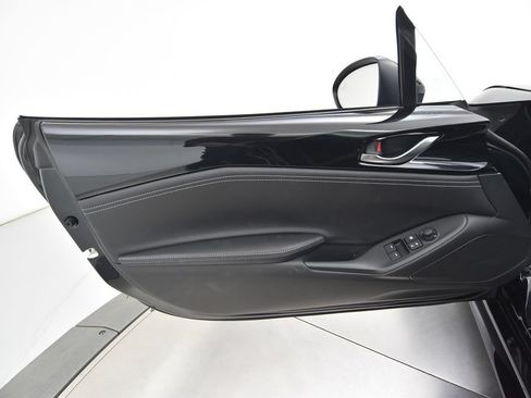 New 2026 MAZDA MX-5 Miata RF Grand Touring w/ Appearance Package RWD image 37