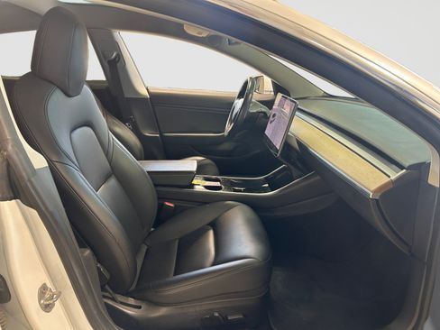Used 2018 Tesla Model 3 AWD/4WD image 16
