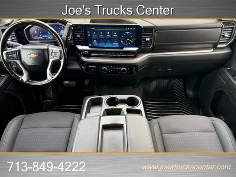 Used 2024 Chevrolet Silverado 2500 LT w/ Convenience Package AWD/4WD image 13