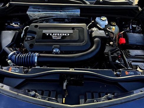 Used 2023 Cadillac XT4 Premium Luxury image 23