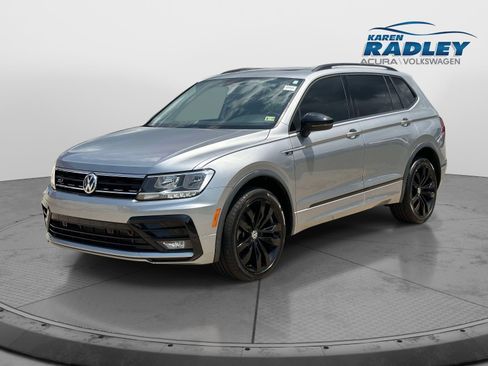 Used 2021 Volkswagen Tiguan SE R-Line w/ 3rd Row Seat Package AWD/4WD image 5