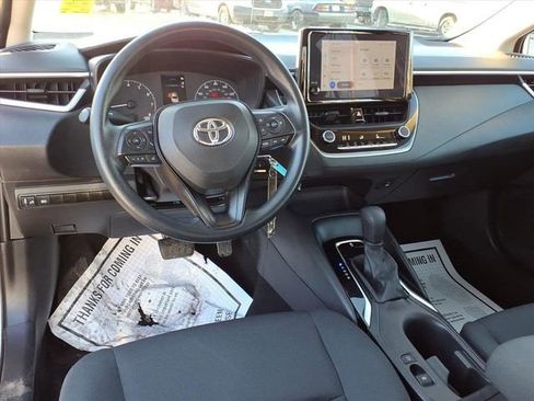 Used 2024 Toyota Corolla LE image 11