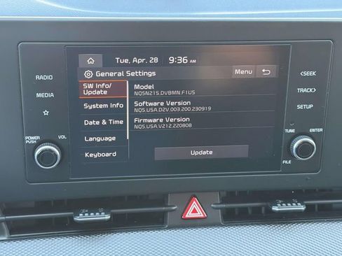 Used 2024 Kia Sportage LX FWD image 23