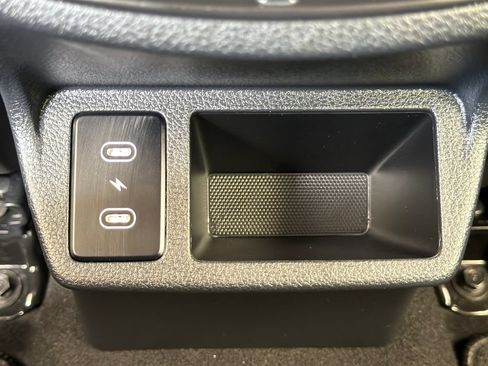 Used 2024 Kia Seltos S FWD image 32