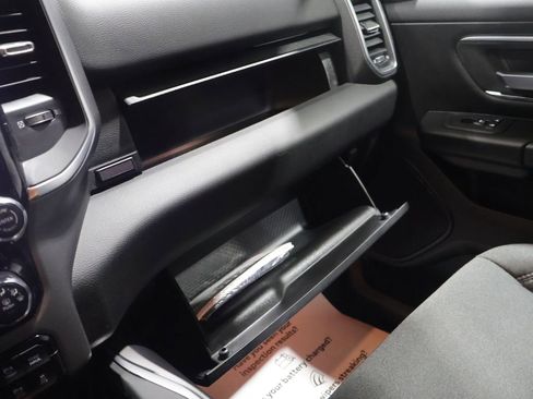 Certified 2025 RAM 1500 Big Horn AWD/4WD image 32