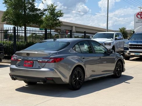 Used 2026 Toyota Camry SE w/ Convenience Package FWD image 7