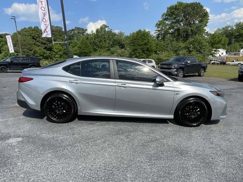 Used 2026 Toyota Camry LE w/ Convenience Package FWD image 2