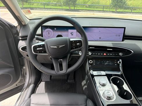 New 2026 Genesis GV70 2.5T AWD/4WD image 13