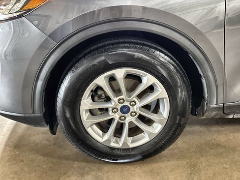 Used 2021 Ford Escape SE FWD image 31