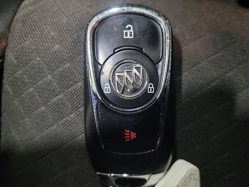 Used 2019 Buick Encore Preferred image 32