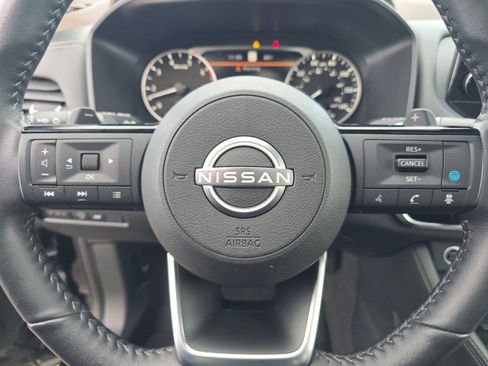 Used 2023 Nissan Rogue SL w/ SL Premium Package image 28