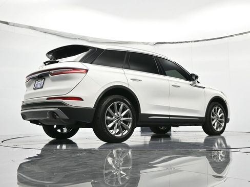 Used 2022 Lincoln Corsair FWD w/ Premium Package image 51