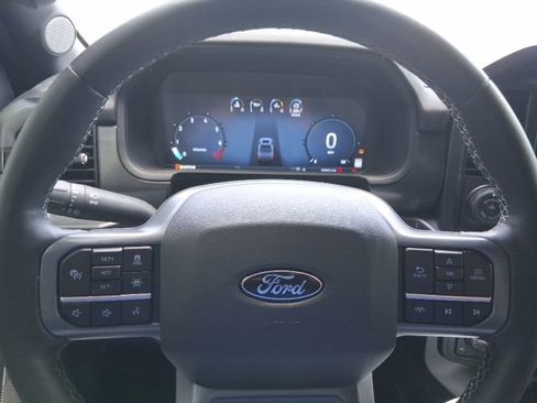 Used 2025 Ford F150 Lariat w/ Equipment Group 501A Mid AWD/4WD image 8