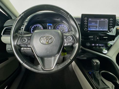 Used 2021 Toyota Camry SE FWD image 10