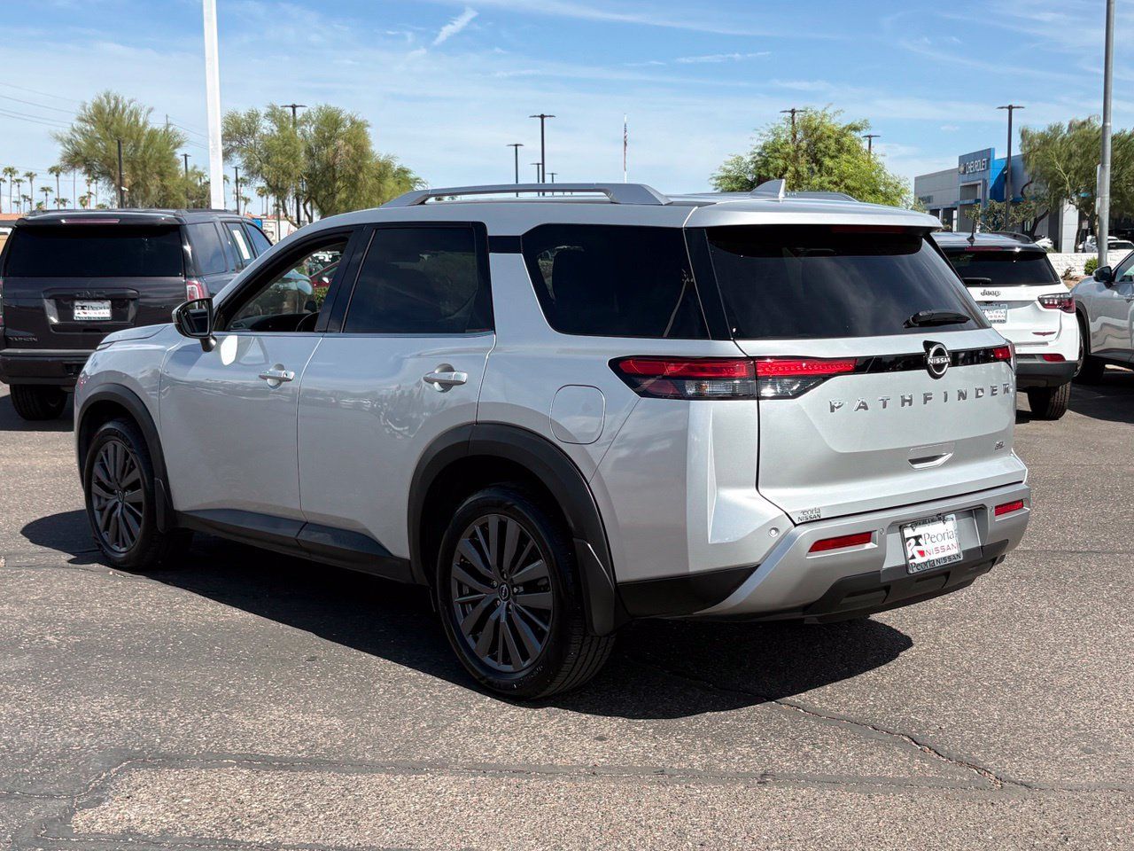 Certified 2022 Nissan Pathfinder SL w/ SL Premium Package FWD image 4