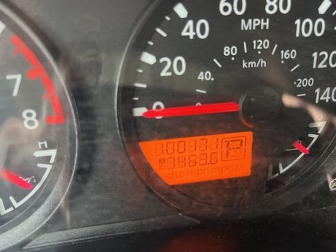 Used 2016 Nissan Frontier SV image 30