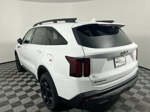 Certified 2024 Kia Sorento SX Prestige AWD/4WD image 7