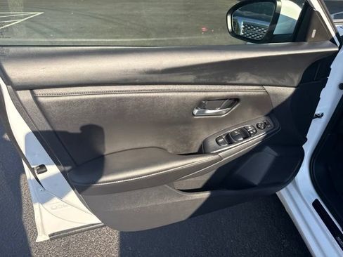 Used 2024 Nissan Sentra SV w/ All-Weather Package FWD image 11