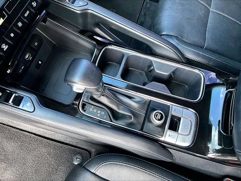 Used 2022 Kia Telluride EX FWD image 16