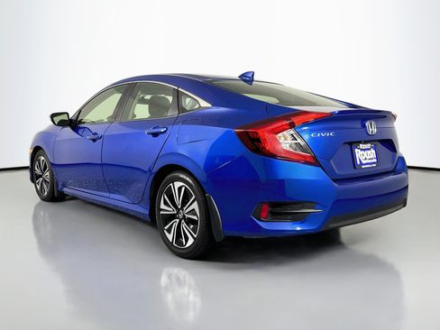 Certified 2018 Honda Civic EX-T image 7