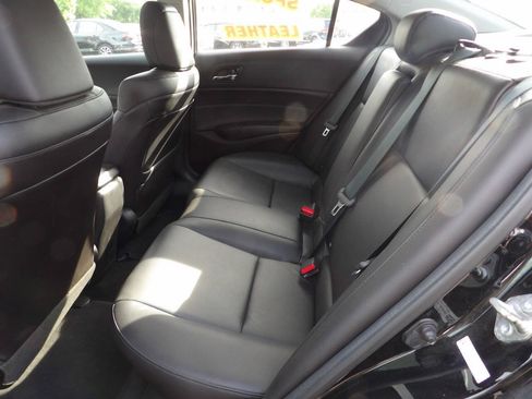 Used 2016 Acura ILX FWD image 10