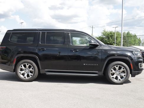 Used 2022 Jeep Wagoneer Series II RWD image 6