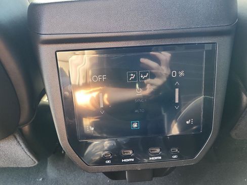New 2026 GMC Yukon XL Denali Ultimate AWD/4WD image 16