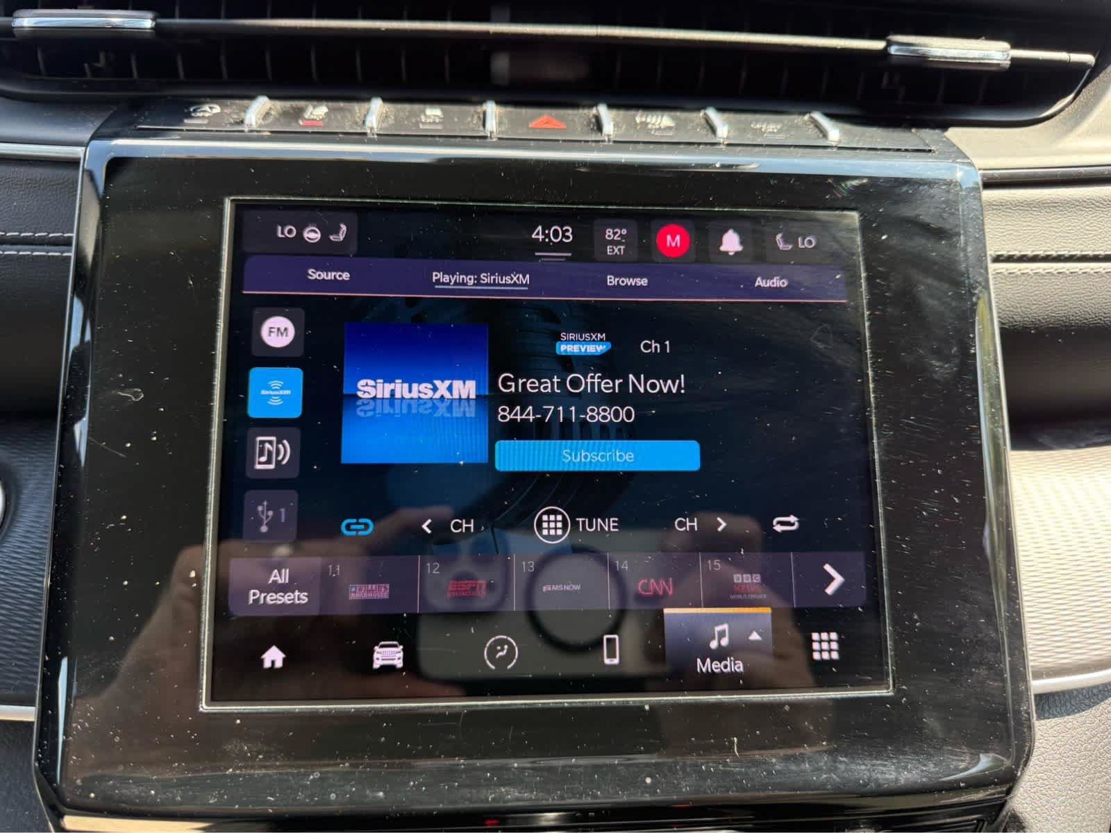 Used 2025 Jeep Grand Cherokee Altitude AWD/4WD image 17