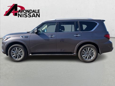 Used 2024 INFINITI QX80 Luxe image 3