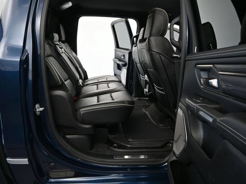 Used 2019 RAM 1500 Limited AWD/4WD image 17
