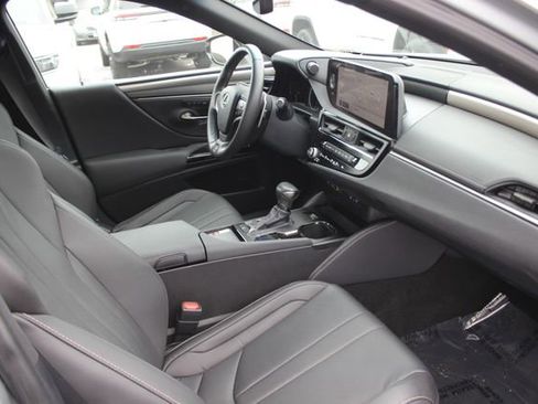 Used 2024 Lexus ES 350 F Sport w/ Accessory Package (Z2) image 35