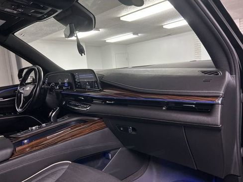 Certified 2022 Cadillac Escalade Premium Luxury w/ Touring Package AWD/4WD image 30