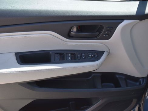 Used 2025 Honda Odyssey EX-L image 22