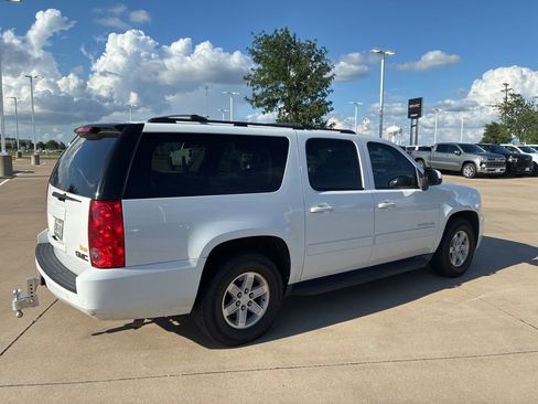 Used 2013 GMC Yukon XL SLE w/ Convenience Package RWD image 4
