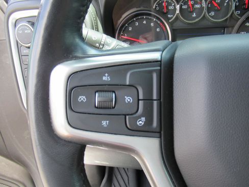 Used 2021 Chevrolet Silverado 1500 LT AWD/4WD image 26