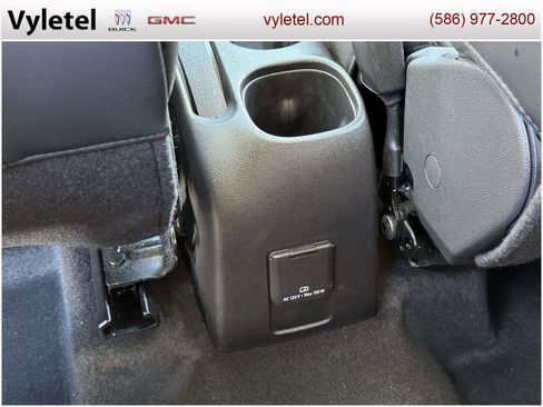 Certified 2022 Chevrolet Trax LT w/ LT Convenience Package image 12