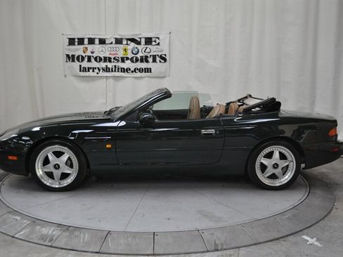 Used 1997 Aston Martin DB7 Volante RWD image 2