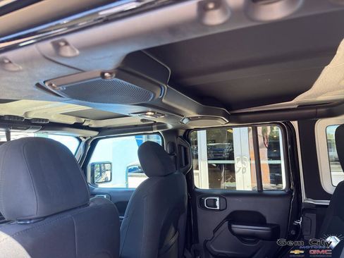 Used 2020 Jeep Wrangler Unlimited Sport S image 13