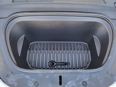 Used 2020 Tesla Model Y Performance image 20