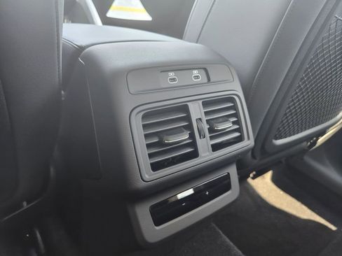 New 2025 Audi Q5 Premium Plus image 17