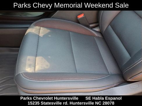 Certified 2025 Chevrolet Equinox EV RS FWD image 16